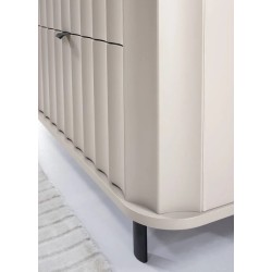 Komoda NEVADA - moderní a prostorná komoda se skříňkami