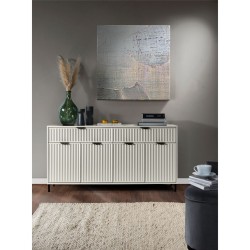 Velká komoda Linna s drážkovaným čelem