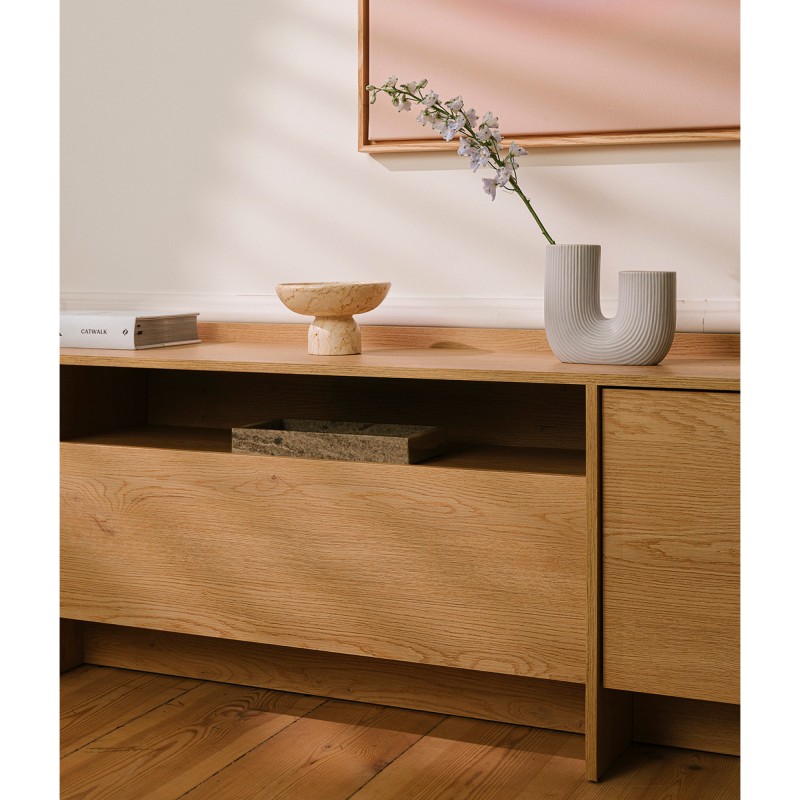 TV stolek JUNI se 3 dvířky