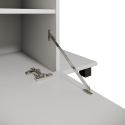 Šatní skříň s věšáky