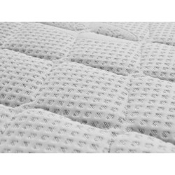 Třímístná pohovka PIREUS s italským rámem a matrací – funkce spaní | Chenille MISTERIO